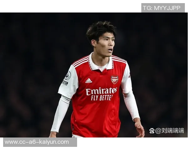 富安健洋与阿贾克斯签约至明夏合同依据表现而定 富安健洋与阿贾克斯签约至明夏合同依据表现而定