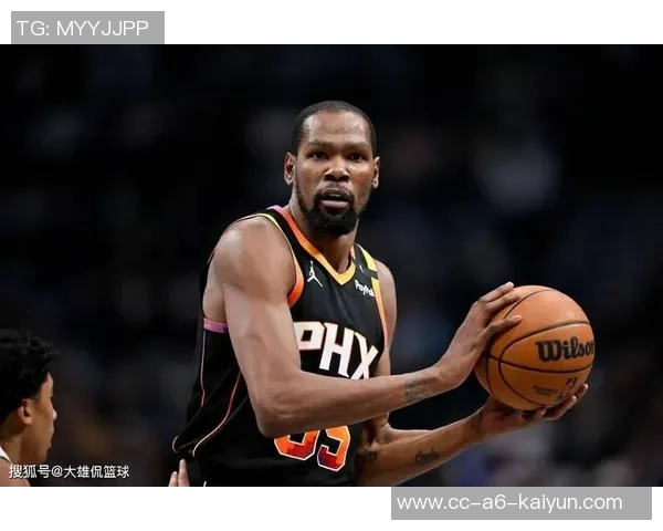 杜兰特强调沟通在逆转胜利中的关键作用与球队团结的重要性